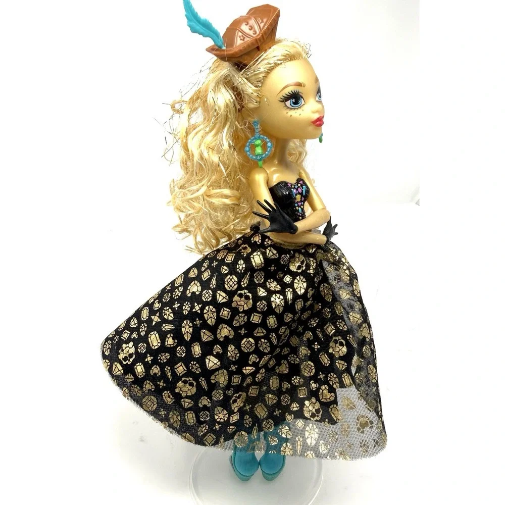 Monster High Shriekwrecked Dayna Treasura Jones Doll 2016 Mattel DTV93